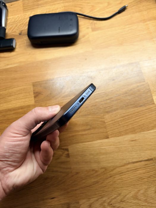 iPhone 15 Pro 512GB Blue Titanium pudełko +2 etui QuadLock + 4 szkła Nillkin