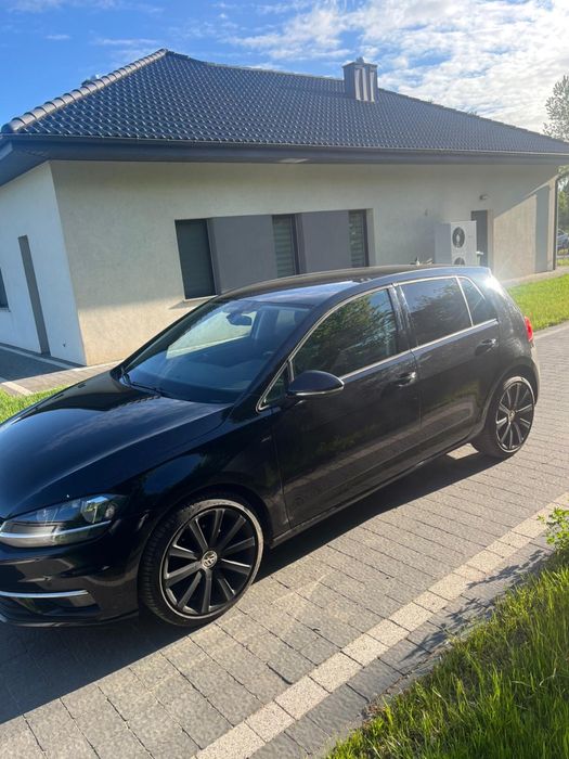 Volkswagen Golf VII