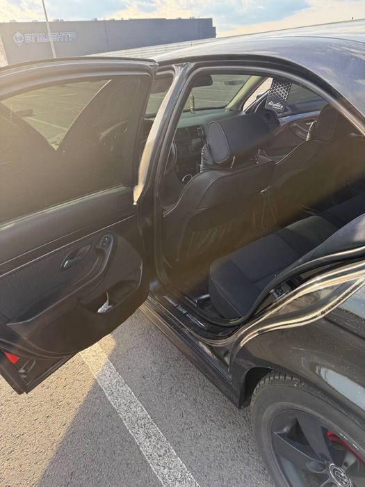 Продам BMW E39 2.0