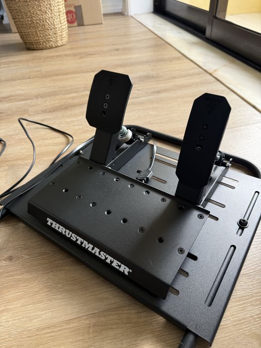 Simulador Thrustmaster T300