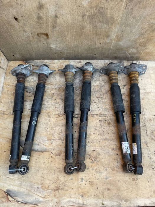 Стойки Амортизатори VW Passat B6 B7 Golf 5-6 Touran Skoda Seat