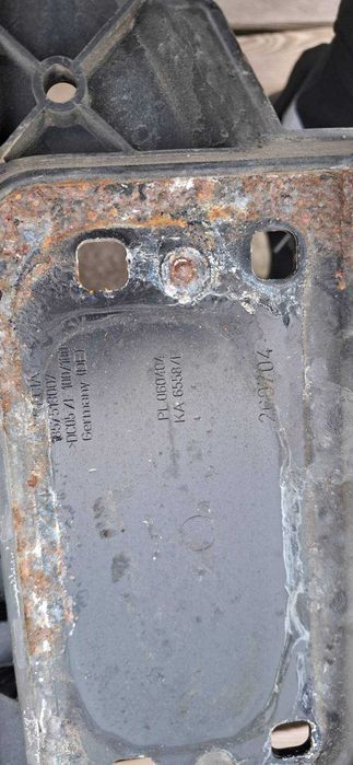 pas przedni bmw e87 benzyna