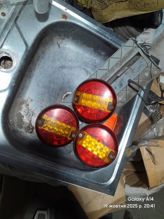 Діодні стопи На прицеп( габаритні вогні, задні фари)