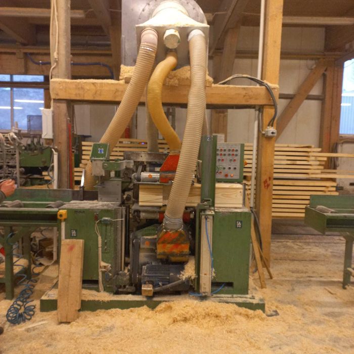 Frezarko-czopiarka do produkcji domów