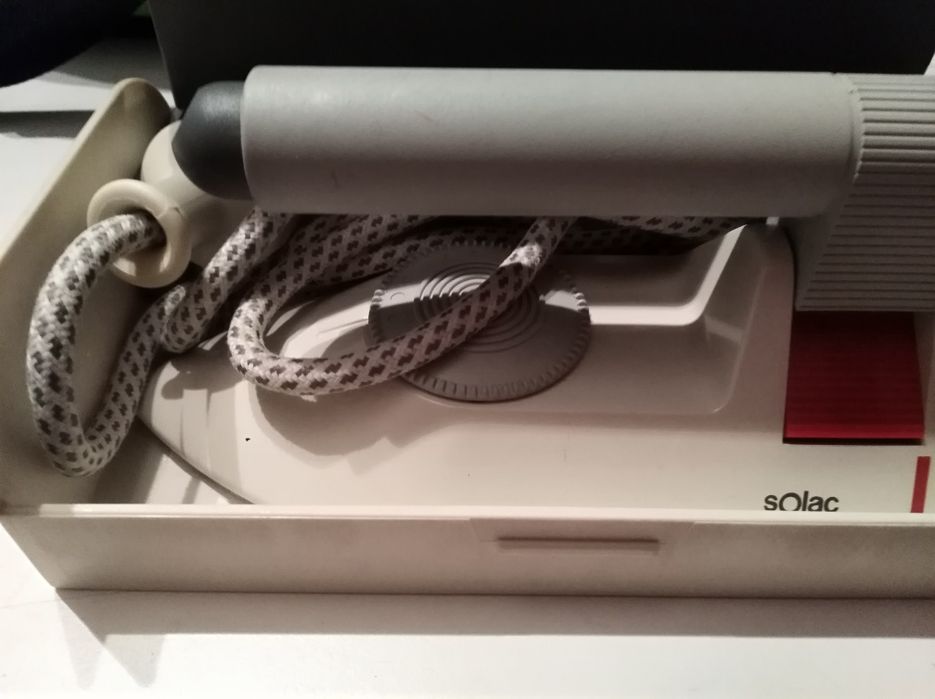 Ferro de viagem dobrável