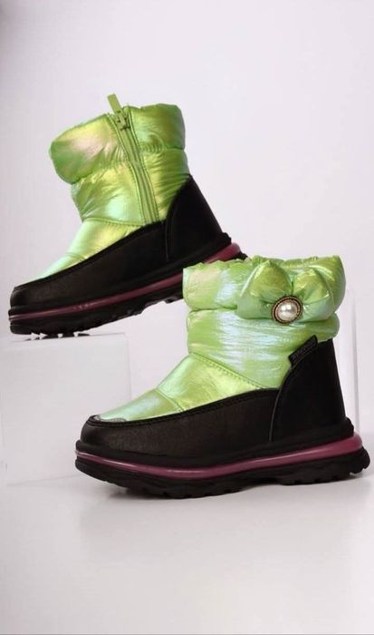 Дитячі зимові черевики. Розпродаж.