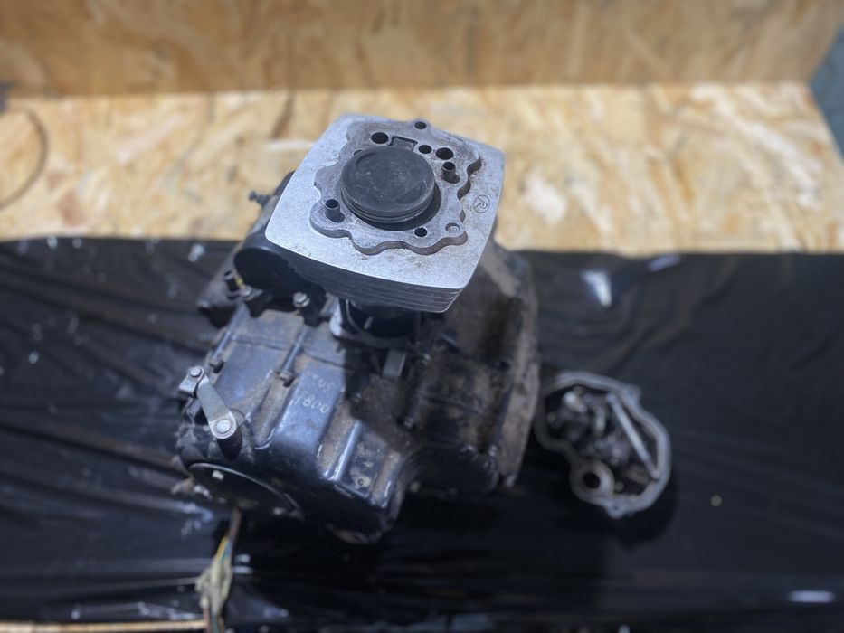 Двигун лонсіп прус 200 на зп або на відновлення 163фмл