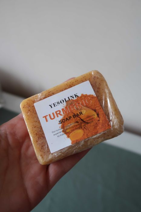 mydło z olejami kurkumy i imbiru żółte do rąk łazienki kosmetyki