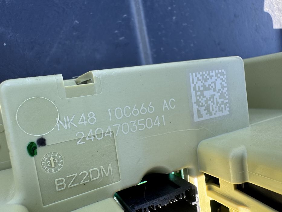 Продам контактори Mustang mach-e 2024 року повний привід