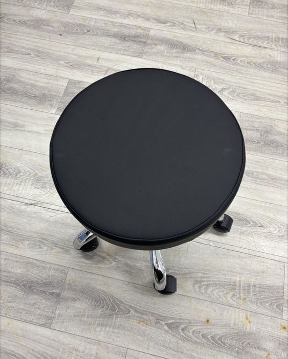 Taboret kosmetyczny obrotowy