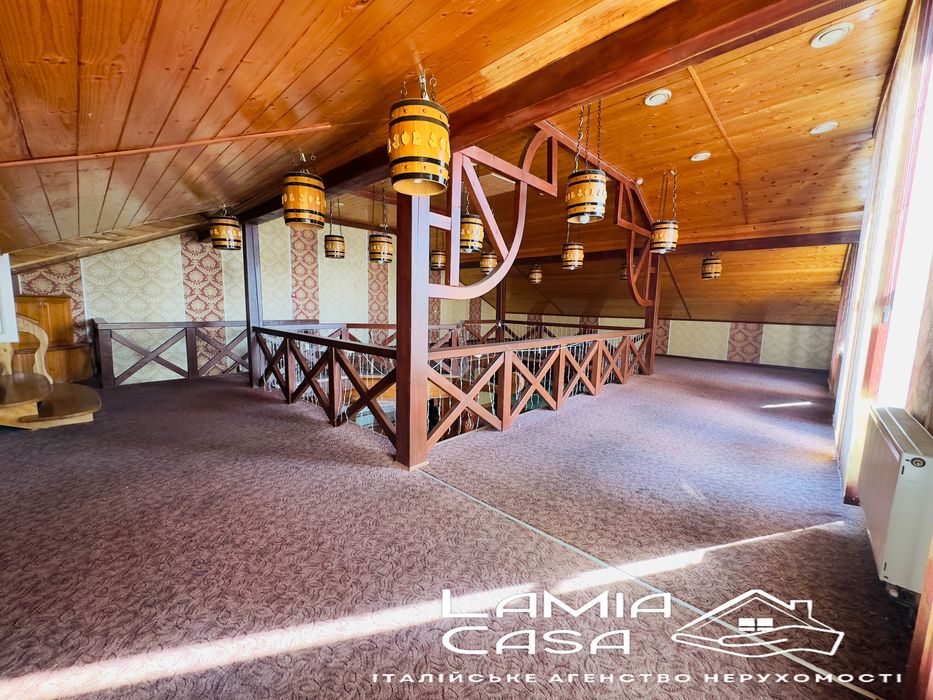 Продаж великого комплексу біля Чернівців