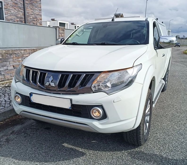 Mitsubishi L200 2.4 DI-D CD Instyle Sportw.Strakar 4WD