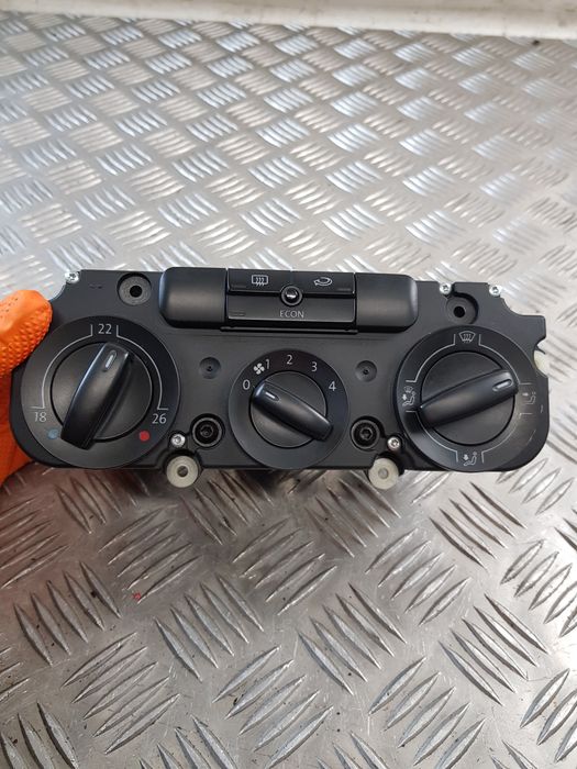 Panel Nawiewu Vw Touran I 04R-