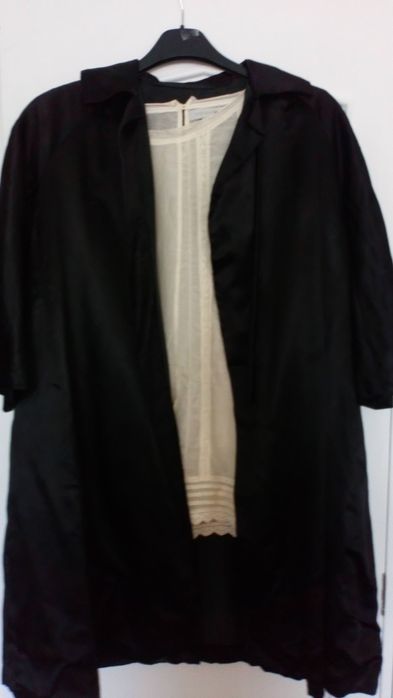 casaco vestido e gabardine