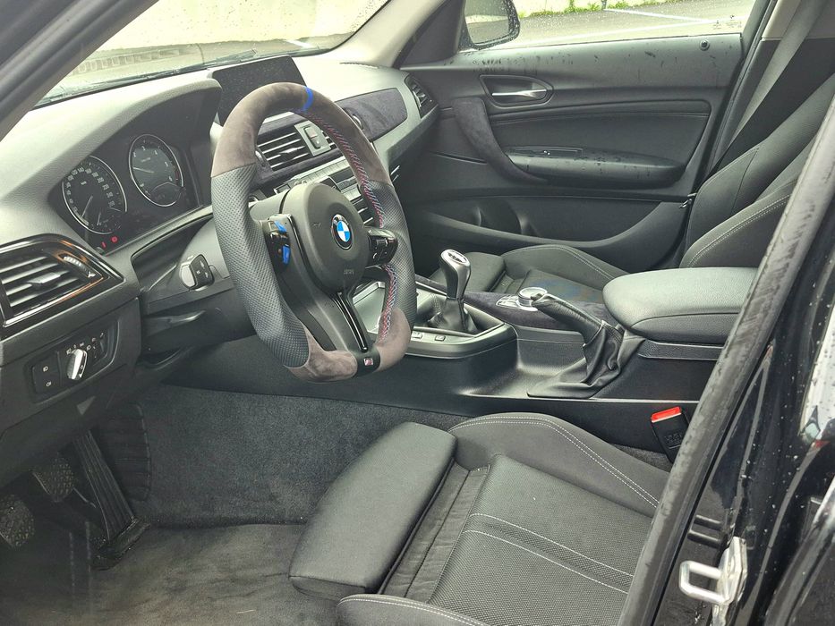 Ano 2018 BMW f20 Lci Pack Shadowline em exelente estado