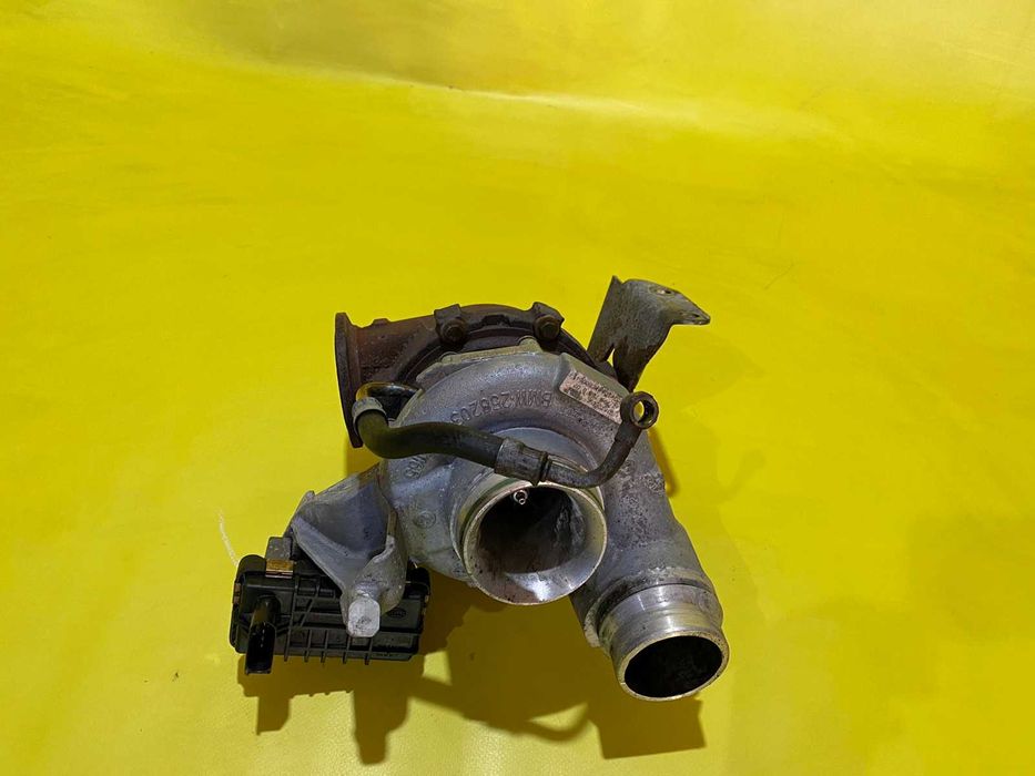 Турбина BMW X5 E70 E71 F10 3.0d N57 7799758 турбіна БМВ Х5 Е70 Е71 Ф10