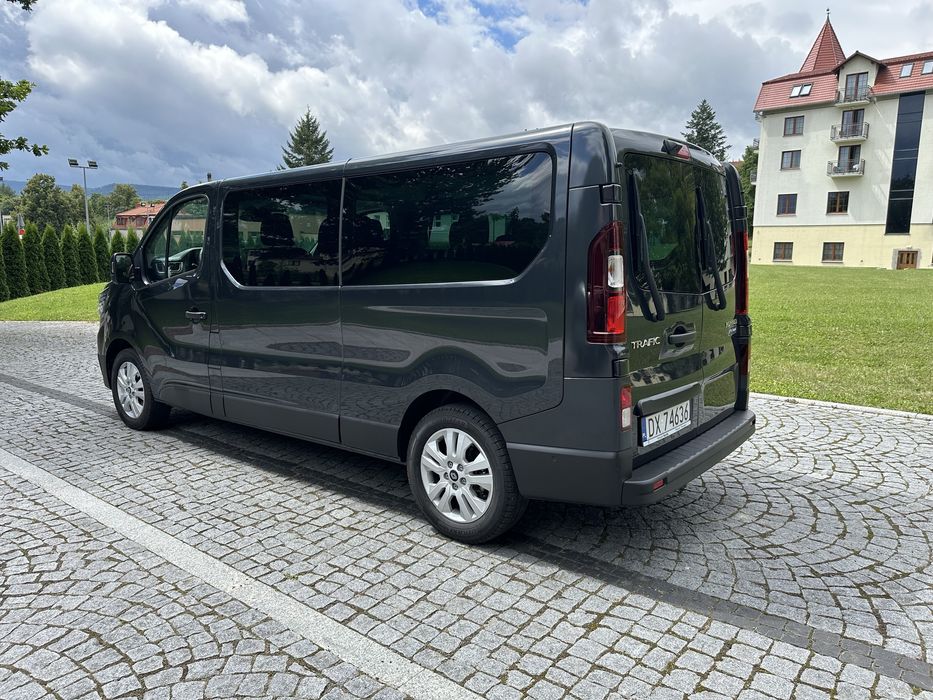 Wynajem Renault Trafic L2H1 9-osobowy Nowy model !!!