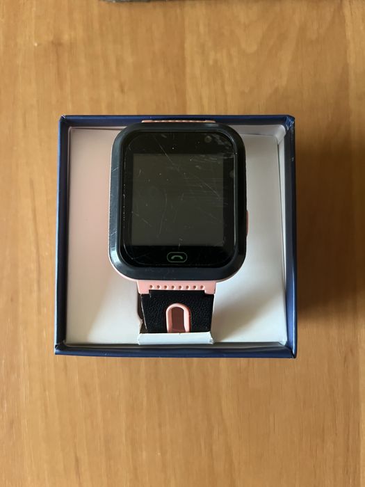 Дитячий смарт-годинник AmiGo GO003