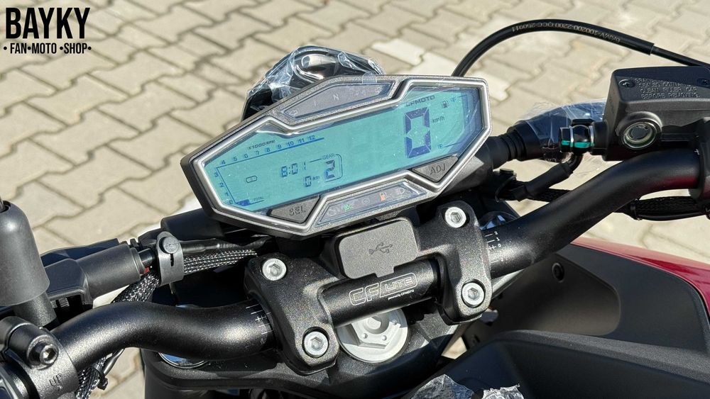 CFMOTO 250NK lite (version EFI, ABS)