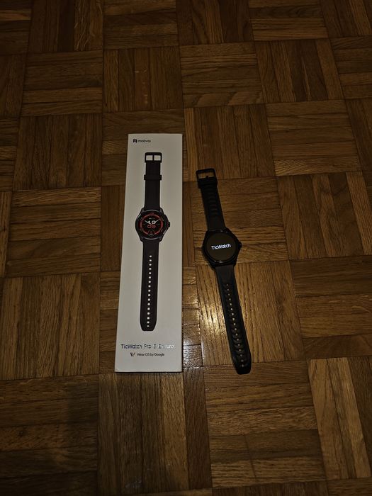TicWatch Pro 5 Enduro