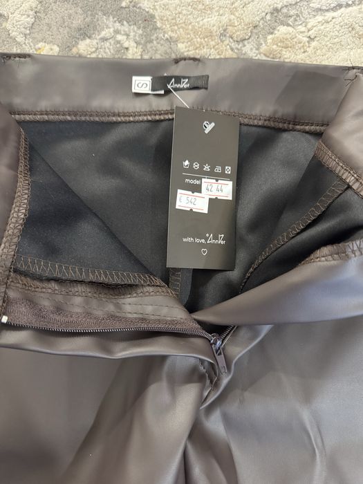 Жіночі шкіряні штани Avanti