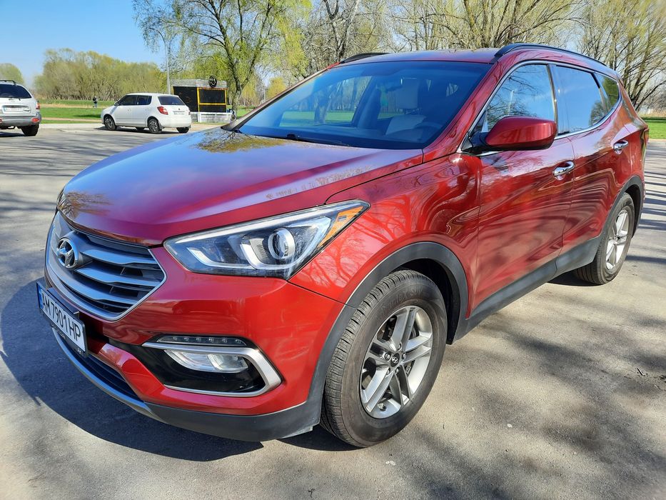Продаю Hyundai Santa Fe 2016
