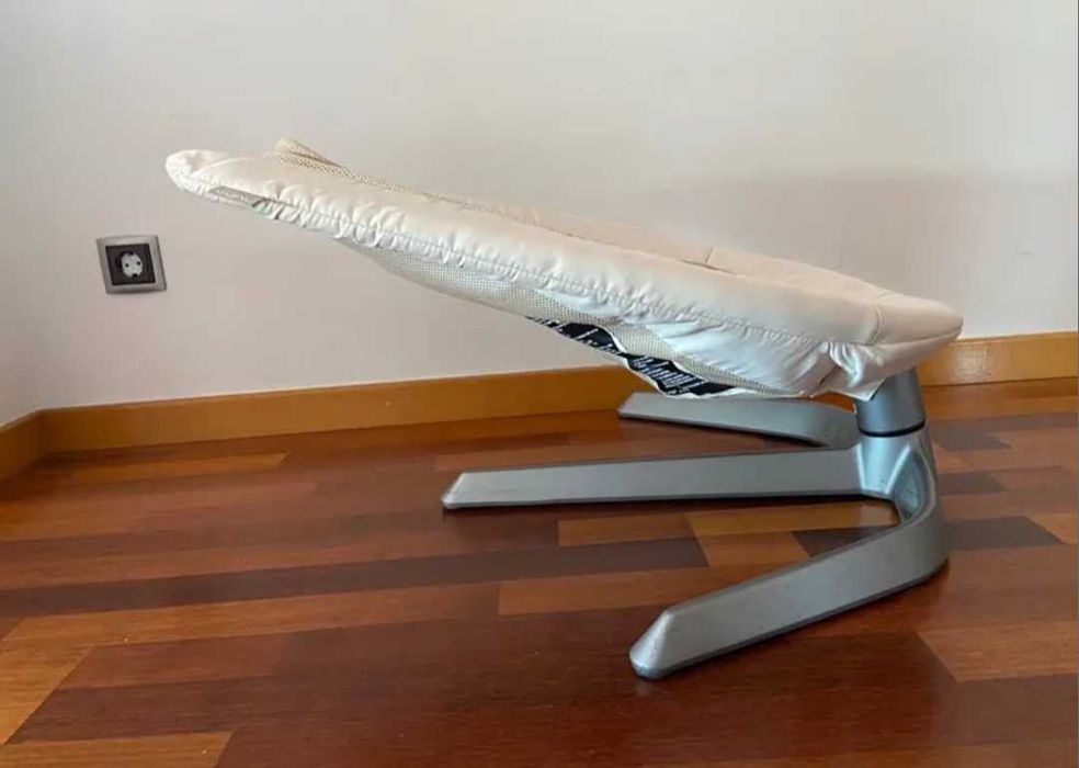 Espreguiçadeira Nuna Leaf