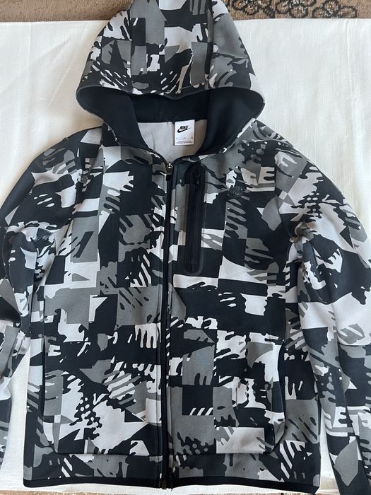 Nike Tech Fleece – підліткова оригінальна спортивна кофта для школярів