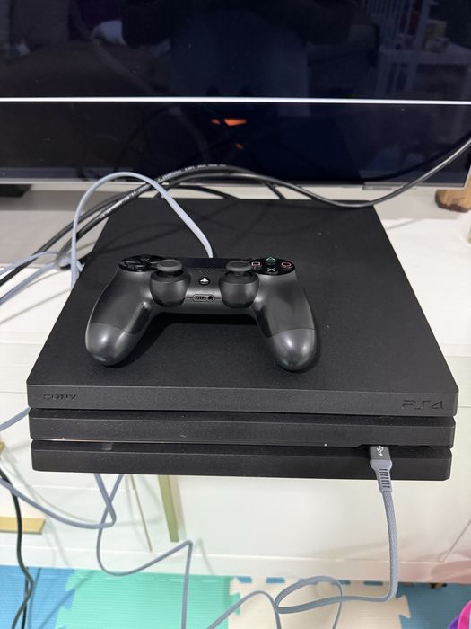 PlayStation 4 PRO de 1TB