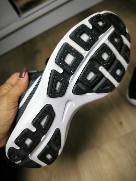 Nike Revolution 3