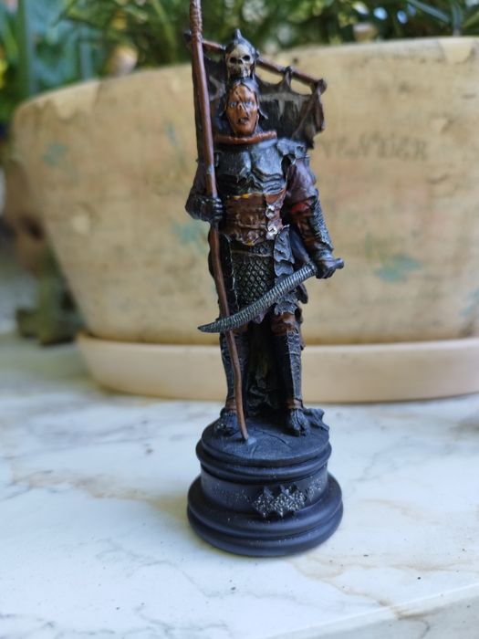 Kolekcjonerskie figurki szachowe