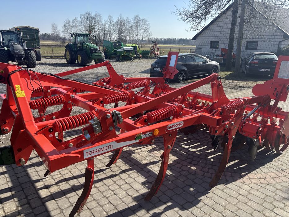 Bezorkowiec Maschio Gaspardo 3m , stan jak nowy , trasnport gratis!