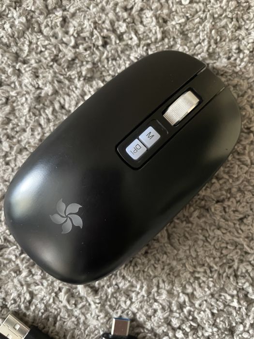 HOTLIFE Bezprzewodowa mysz z akumulatorem i mini odbiornikiem USB LED