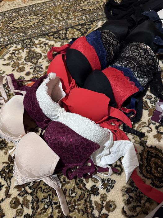 Бюстгалтери  70~75 А