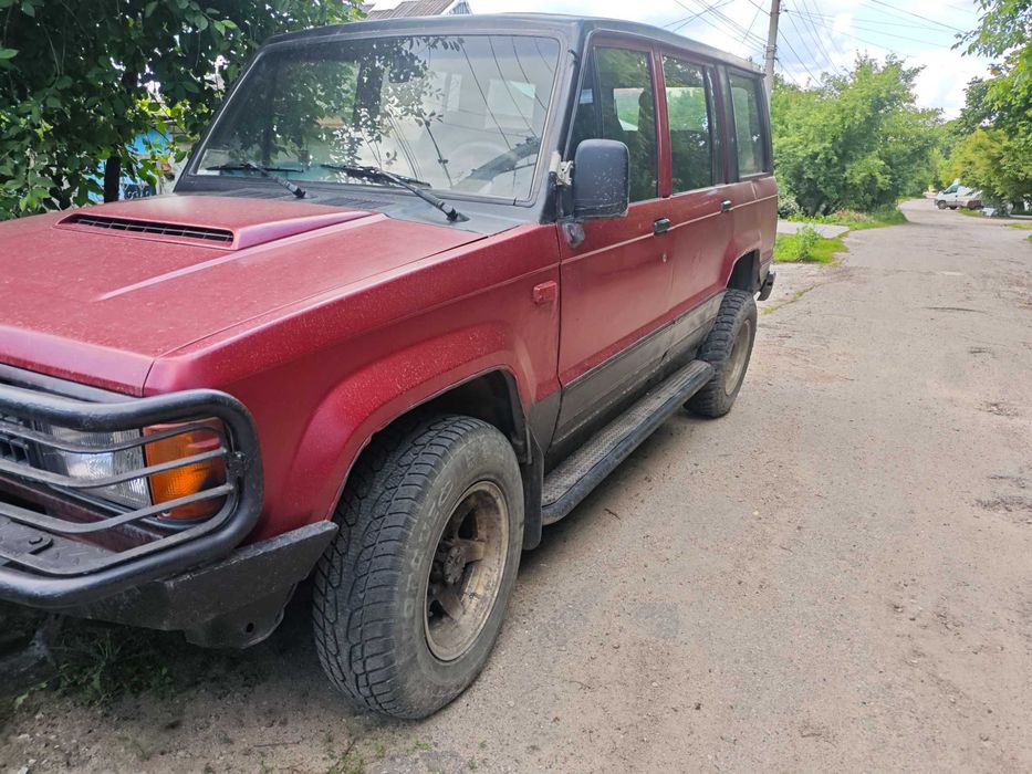 Продам авто Isuzu trooper