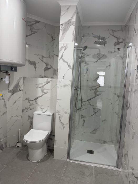 Almada quarto (a 300m da fertagus)(15 minutos de Lisboa)