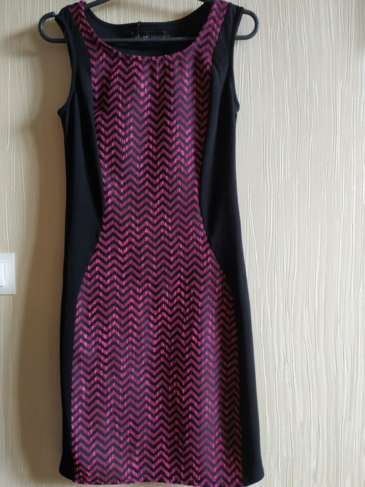 Нарядное трикотажное платье