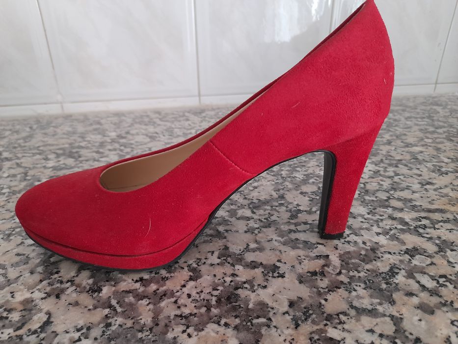 Vendo sapatos como novos