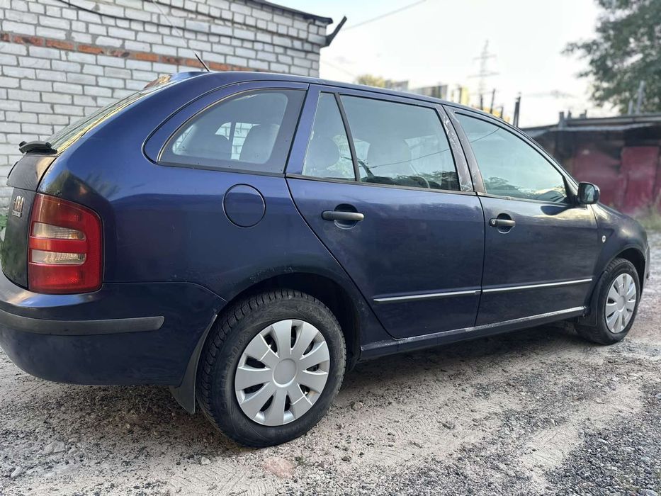 Skoda Fabia 2004г.1.4 бензин механика