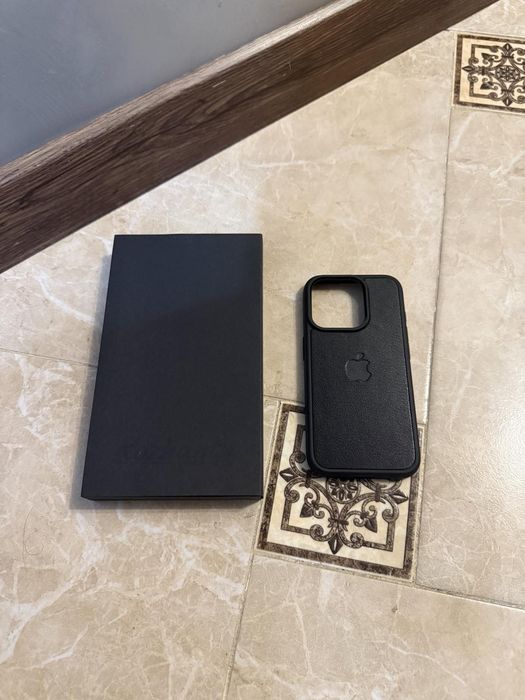 Чохол iPhone 15 Pro Новий