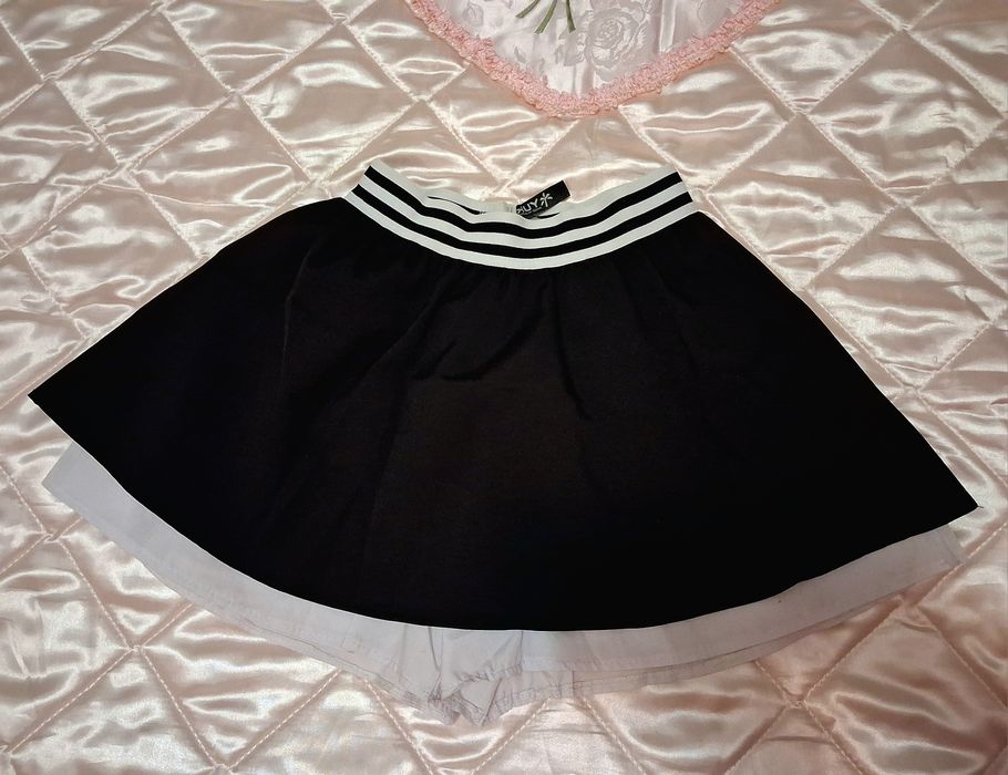 Чорна спідниця з білими шортами, спідниця-шорти