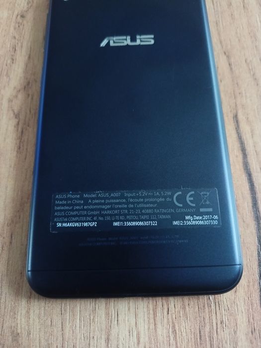 Smartfon Asus A007