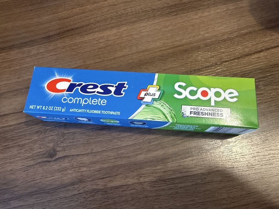 Зубна  паста Crest+Scope і ще деякі