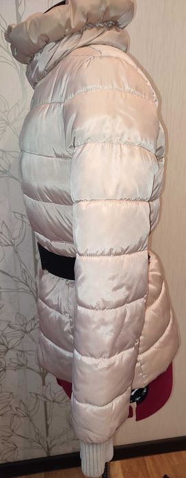 Подростковая нейлоновая куртка с утеплителем для Вашей школьницы.