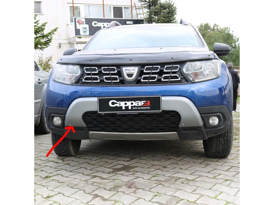 Renault Duster 2018-2024 Накладка на передній бампер верхня