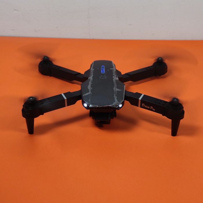 Dron E88 PRO dla początkujących