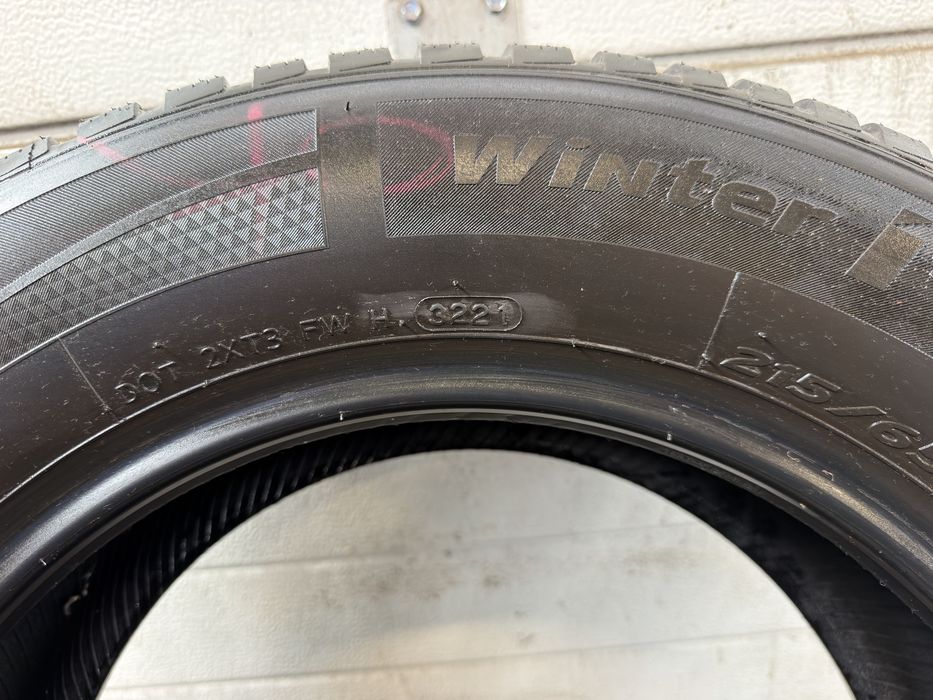 Pojedyncza opona zimowa Hankook 215/65/16 98H