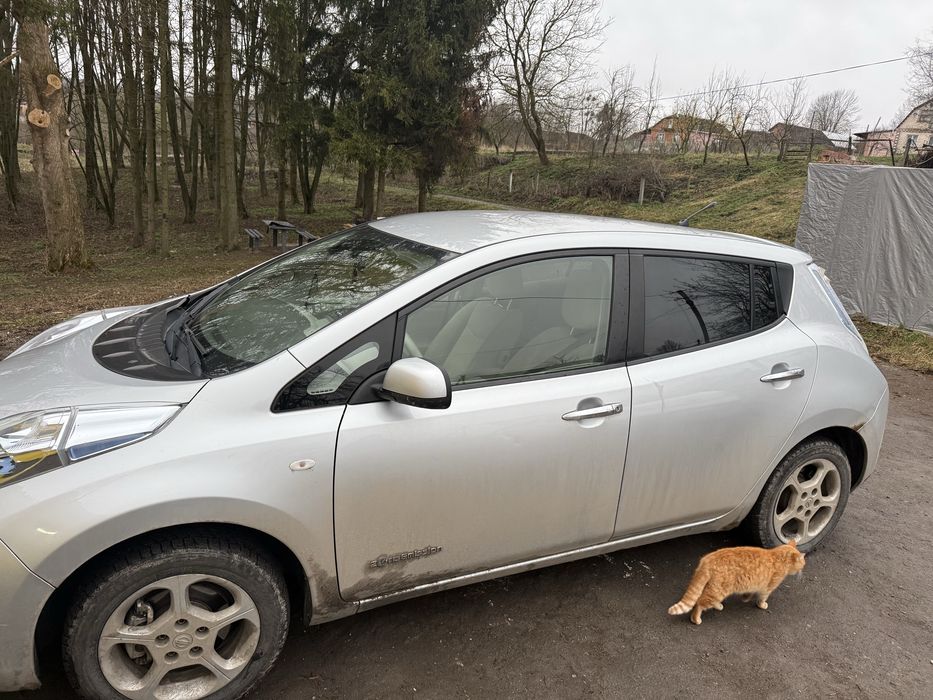 NISSAN LEAF 2012 VIN JN1FAAZE0U0010807 фото оголошення 3 з 5