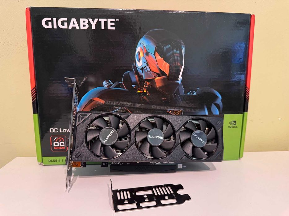 Karta graficzna Gigabyte RTX 5050 low profile - gwarancja do 10.2027