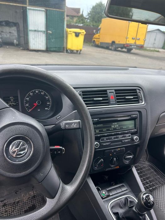 автомобіль легковий